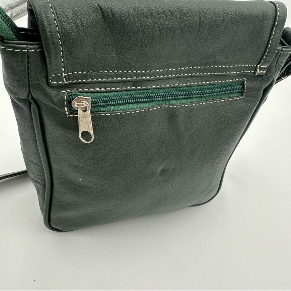 SALE 🔥 Artisanal Embroidered Floral Crossbody Bag - Picture 3 of 9